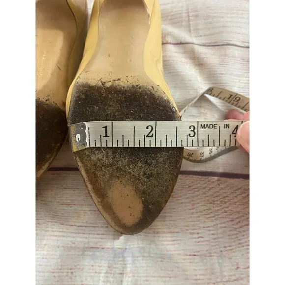 Salvatore Ferragamo Women's Tina Patent Platform Pump Nude - 6B - Picture 8 of 13